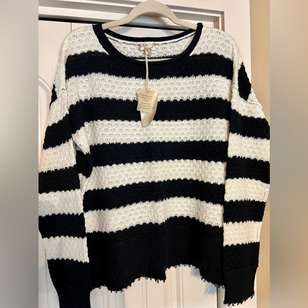 Hem & Thread Black & White Striped Scoopneck Sweater